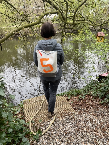 Segeltuchrucksack mit oranger 5